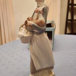 Lladro Girl with Cockerel Figurine Rooster Chicken Basket 9.5" #4591
